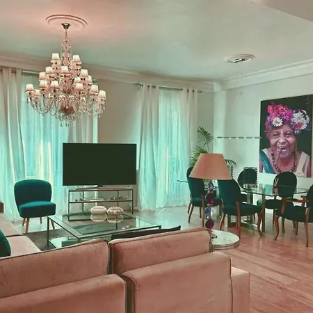 Appartement 4 Bedrooms Sagrada Familia